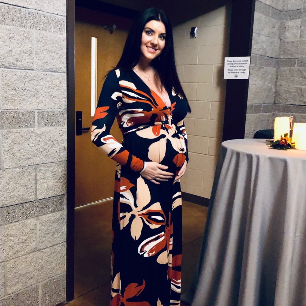 Gorgeous Pea in a Pod Maxi Maternity Dress